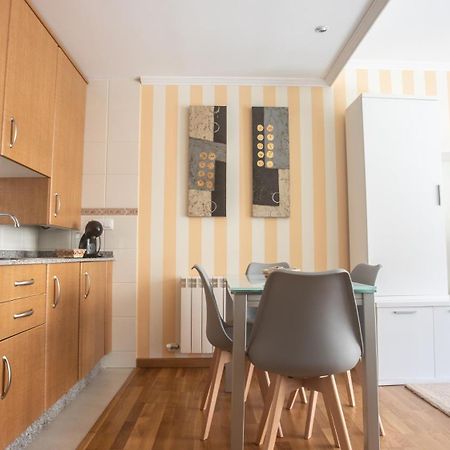 Apartamento En El Centro Con Plaza De Garaje А-Гуарда Екстер'єр фото