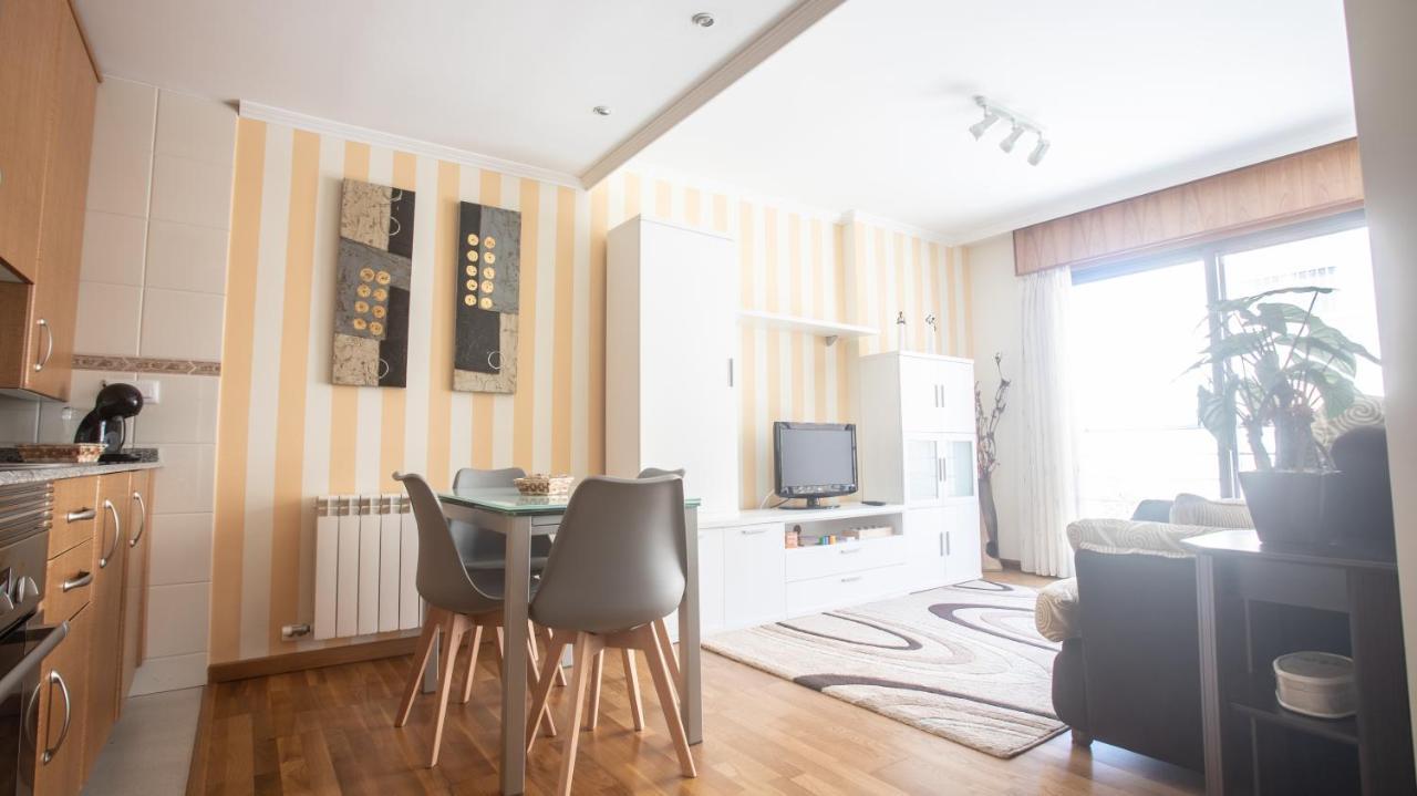 Apartamento En El Centro Con Plaza De Garaje А-Гуарда Екстер'єр фото