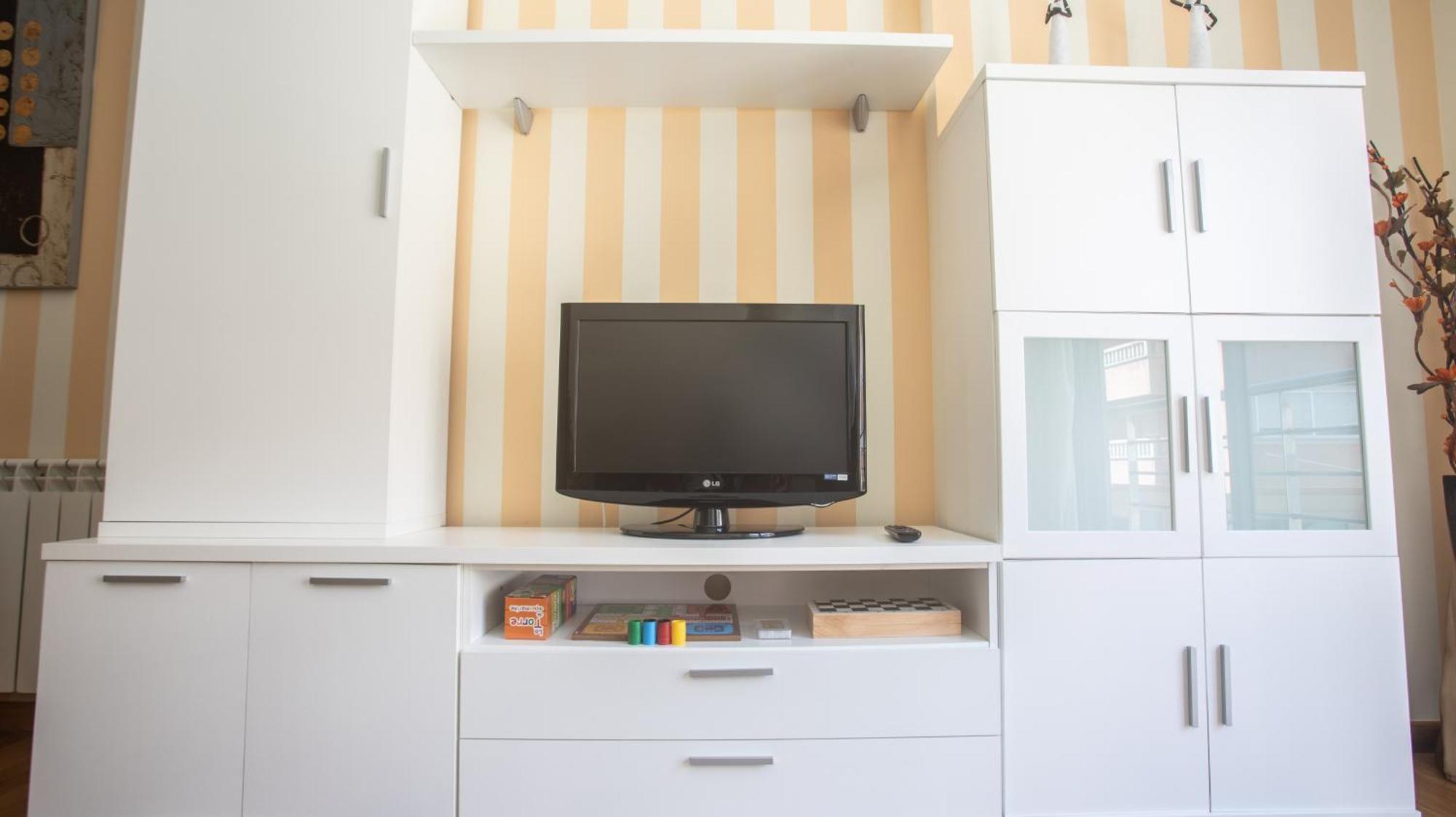 Apartamento En El Centro Con Plaza De Garaje А-Гуарда Екстер'єр фото